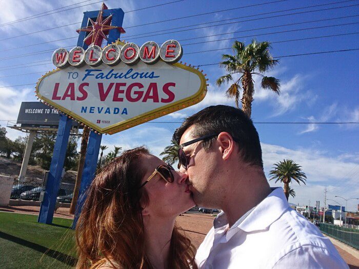 Esküvői csók Vegasban